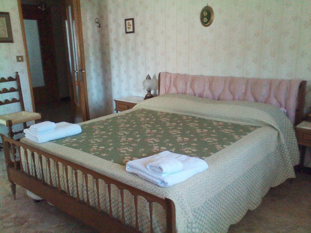 Bed and Breakfast Casa Giordano Mombello Monferrato Zimmer foto
